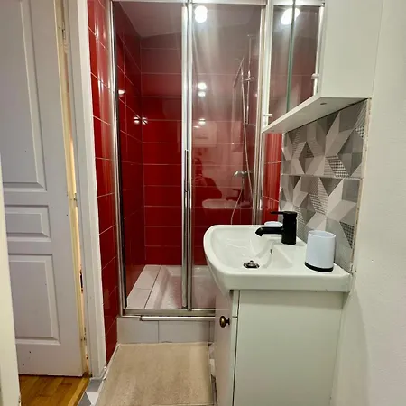 Jerry - Check In H24 - Wifi Lyon