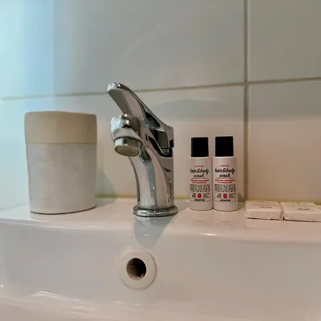 Jerry - Check In H24 - Wifi * Lyon